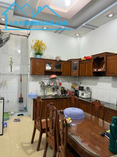 Bán Nhà Tân Chánh Hiệp 36, 3 Tầng mái Thái đẹp lung linh, Đường 6m xe hơi ngủ trong nhà - 1