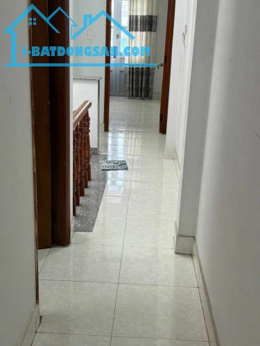 Bán Nhà Tân Chánh Hiệp 36, 3 Tầng mái Thái đẹp lung linh, Đường 6m xe hơi ngủ trong nhà - 3