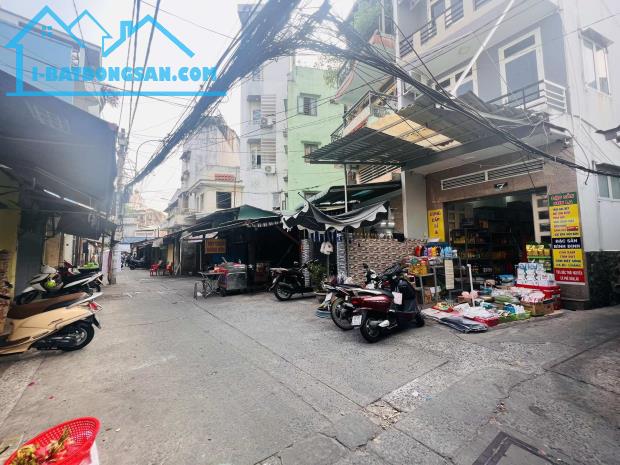 Bán nhà mặt tiền Q1 dưới 13 tỷ rưỡi, 5 tầng không lộ giới TRƯƠNG HÁN  ngay chợ Đa Kao