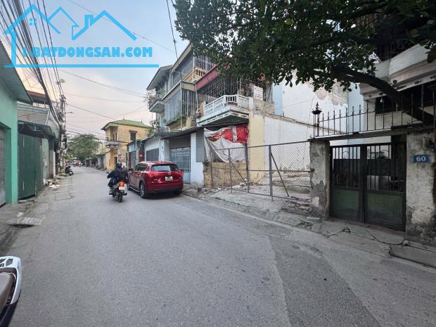 Đất đẹp đường ô tô tránh kinh doanh nhỏ ngõ 68 Nguyễn Văn Linh DT 86.5m2 . Giá 15.8 tỷ