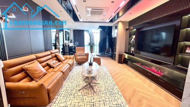 BÁN NHÀ PHỐ GIA THƯỢNG LONG BIÊN 60M2 6T, MT5M VỈA HÈ, DÒNG TIỀN, 31.X TỶ