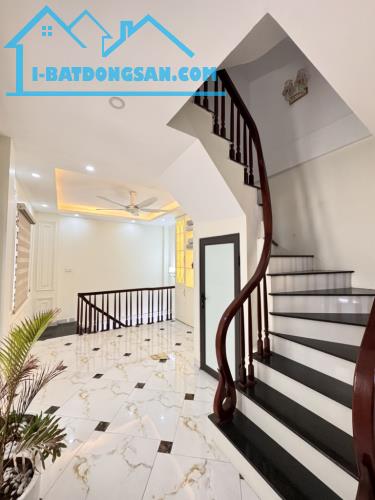 +1 Bán nhà Mễ Trì Hạ, 36 m2, 4 tầng, 3 ngủ, hai thoáng trước sau, giá 6.8 tỷ - 1