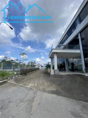 chuyển nhượng nhà xưởng đang SX may mặc, kết cấu khung thép, giấy phép đầy đủ