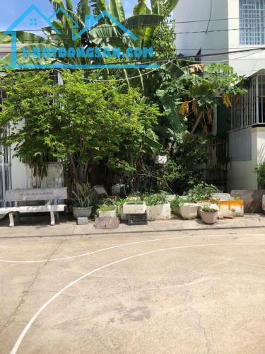 Hạ giá gần 100 triệu bán lô góc Z753 Nha Trang gần biển đường oto 10m giá đâu tư 2 tỷ 350