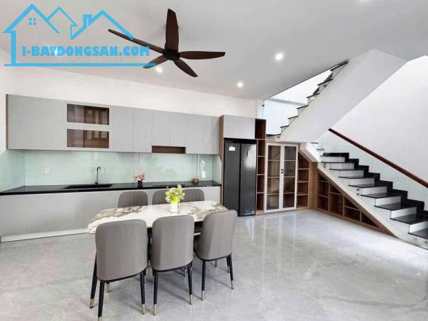BÁN BIỆT THỰ MINI NGAY BIÊN HÒA SỔ RIÊNG THỔ CƯ,NGANG 7x15, 700TRIỆU NHẬN NHÀ - 2