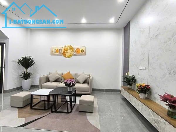 Nhà Mới Ngọc Thụy - Long Biên - Nhỉnh 6 Tỷ