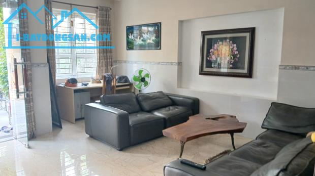 BÁN BIỆT THỰ RIÊNG - HẺM 8M - 209M2 - 2 TẦNG.- 4PN -25,5.TỶ - QUẬN GÒ VẤP
