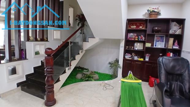 BÁN BIỆT THỰ RIÊNG - HẺM 8M - 209M2 - 2 TẦNG.- 4PN -25,5.TỶ - QUẬN GÒ VẤP - 2