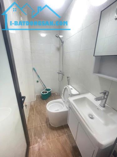 Nhà đẹp 5 tầng ô tô tránh trung tâm Đống Đa - 4