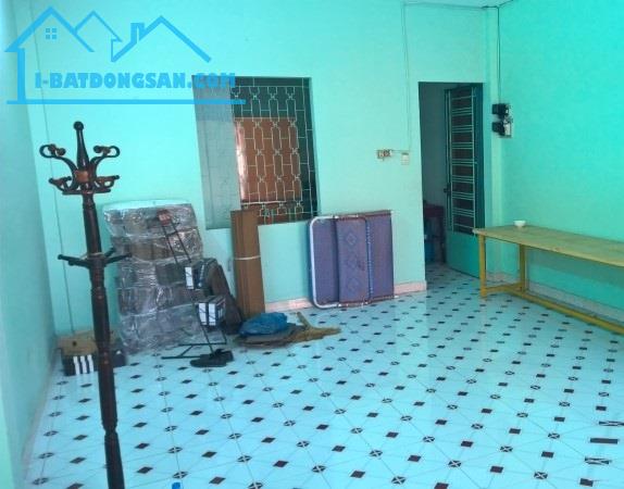 ► Nhà Kiệt thẳng 60m ra Tiểu La, thông thoáng, 90m2 ngang 5.2m, C4 cũ, 3.xx tỷ