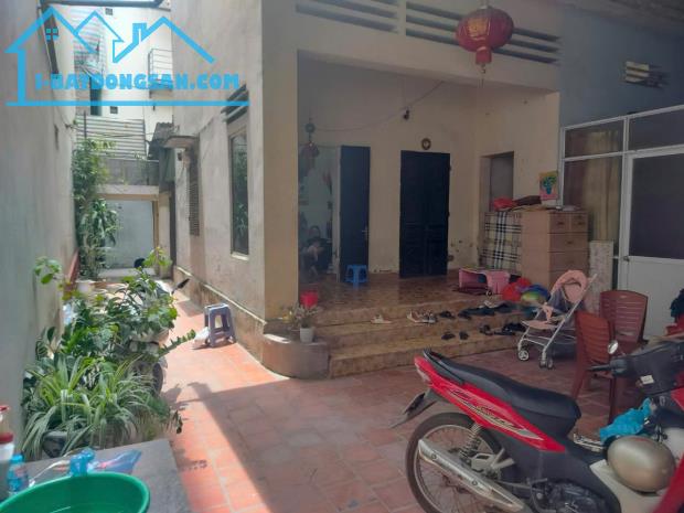 🏠🏠KỊCH ĐỘC--CỰC HIẾM--MẶT TIỀN ĐỈNH--SỔ VUÔNG ĐÉT--NGÕ THÔNG KINH DOANH--Ô TÔ TRÁNH 5M-- - 1