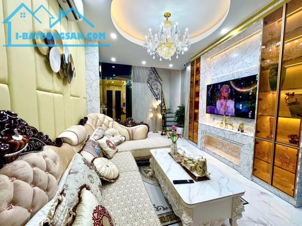 💥Siêu Phẩm Lương Định Của, Gần Phố, Nội Thất Sang Xịn Mịn, DT 33m2, 4 Tầng Thang Máy