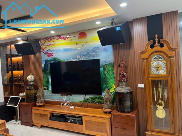 BÁN NHÀ TƯ ĐÌNH – LONG BIÊN 7 TẦNG – GARA – THANG MÁY – 76M² – MT 4M – GIÁ 19,5 TỶ - 1
