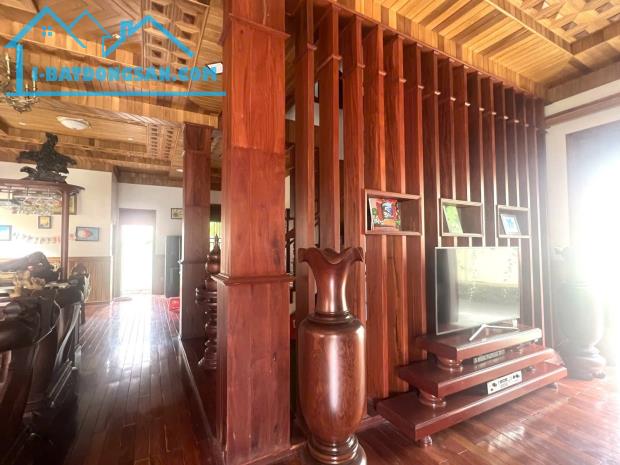 Bán BIỆT THỰ 555m2 Đông Hòa, FULL nội thất Gỗ quý hiếm,cực kì mát - 4