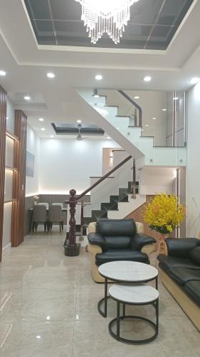 Nhà Đẹp Thạnh Lộc 19, Quận 12: 60m², 3 Lầu, Xe Tải Tránh, Sổ Vuông! - 2