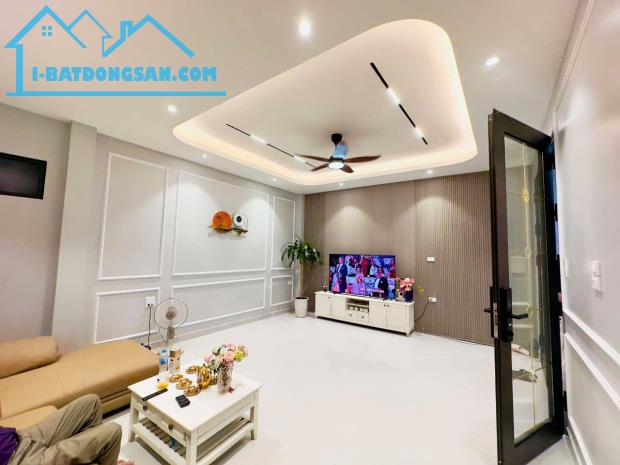 BÁN NHÀ MINH KHAI MỚI KOONG 5 TẦNG THANG MÁY 50M GIÁ NHỈNH 10 TỶ 2 MẶT THOÁNG