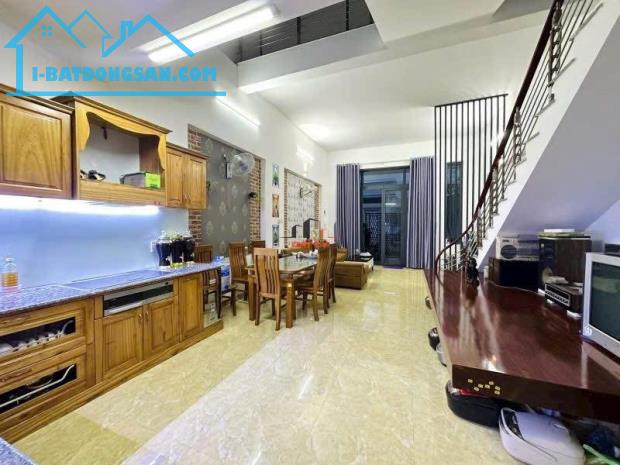 Nhà Mê đẹp, để lại nội thất: Hẻm Đỗ Xuân Hợp 👉3 tỷ 850. - 1