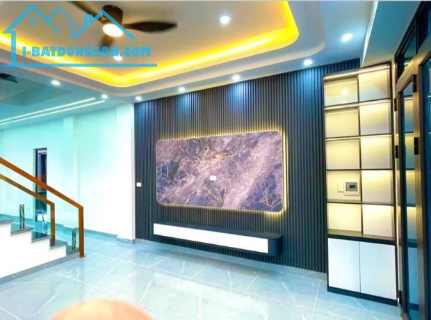 Bán nhà Trần Nguyên Hãn, An Dương, Lê Chân, Hải Phòng. 3 tầng, 52m2, 3,65 tỷ. Ngang 4,2m, - 2