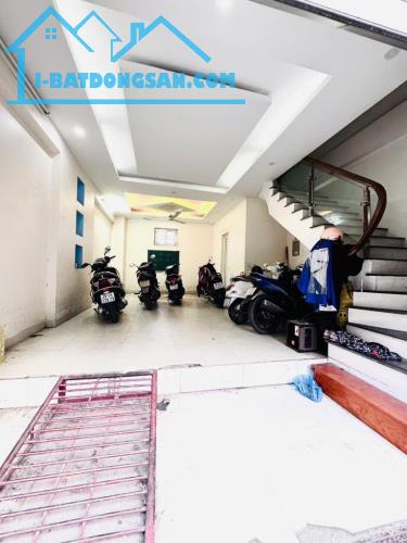 Bán nhà riêng ngõ 218 Phạm Văn Đồng 45m x4T đường ô tô tránh vào nhà đối diện công viên HB - 3