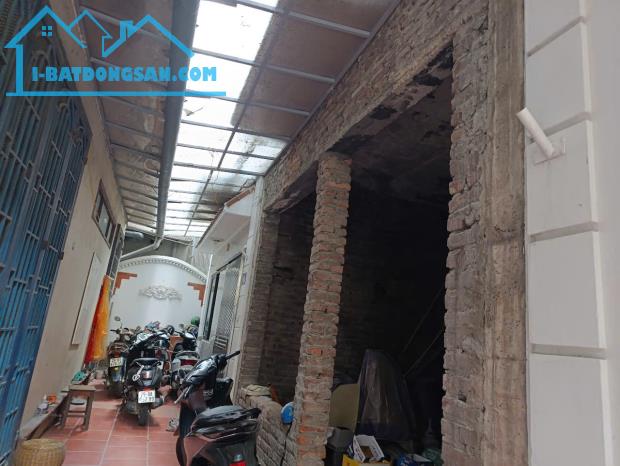 Bán nhà Phạm Văn Đồng, Bắc Từ Liêm, 37m2, 4 tầng, mặt tiền 4.35m, giá 5.5 tỷ - 1