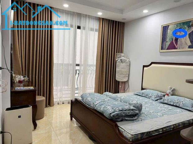 Nhà đẹp -nội thất cao cấp thiết kế hiện đại gần phố tam Trinh - 2
