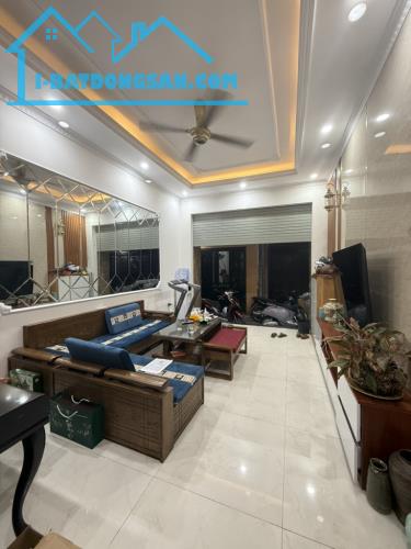 Bán nhà Nguyễn Viết Xuân phân lô quân đội nhà đẹp 2 thoáng nội thất xịn 45m giá 11.5 tỷ ( - 1