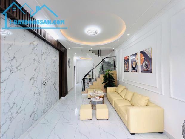34m2 : Trịnh Đình Thảo – Hòa Thạnh – Tân Phú  chỉ 3.85 tỷ