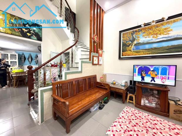 Kim giang 38m2 4 tầng MT3.8 - Ngõ rộng thênh thang - Ngõ Thông - 4