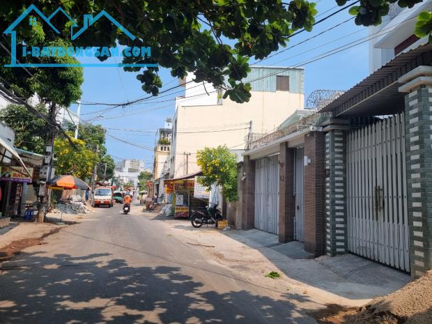 CẦN TIỀN BÁN GẤP BIỆT THỰ ĐƯỜNG NGUYỄN KIM GIÁ 66TR/M2
