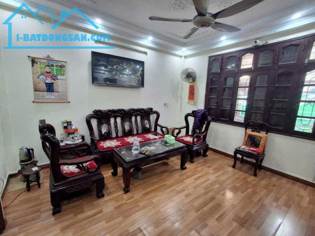 PHÁO ĐÀI LÁNG - PHÂN LÔ VỈA HÈ - 2 MẶT THOÁNG MỞ CỬA - KINH DOANH ĐỈNH - 50M² NHỎ 24 TỈ - 4