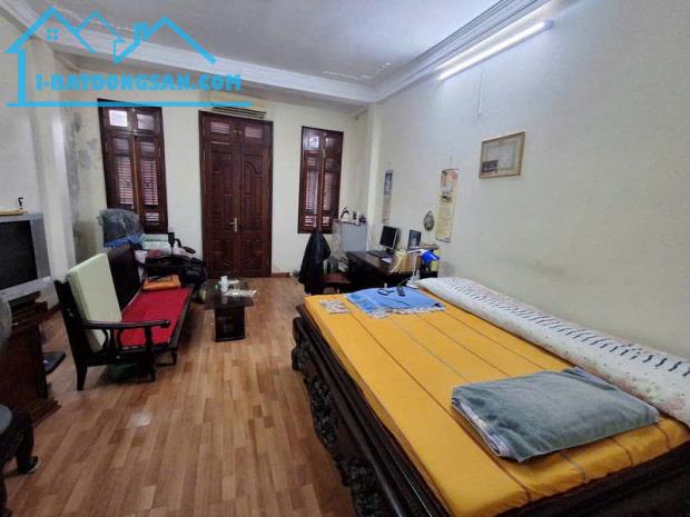 PHÁO ĐÀI LÁNG - PHÂN LÔ VỈA HÈ - 2 MẶT THOÁNG MỞ CỬA - KINH DOANH ĐỈNH - 50M² NHỎ 24 TỈ