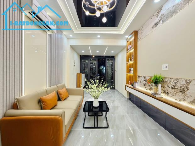 Hiếm có khó tìm hẻm xe hơi chỉ 4.45 tỷ TL Nhà mới, đẹp Phạm Văn Chiêu, Phường 14, Gò Vấp