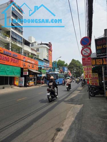 NHÀ ĐẸP GV - GIÁP NGÃ 4 QUANG TRUNG & PHAN HUY ÍCH - HXH SÁT NHÀ - 2 MT TRƯỚC SAU - 40M² -