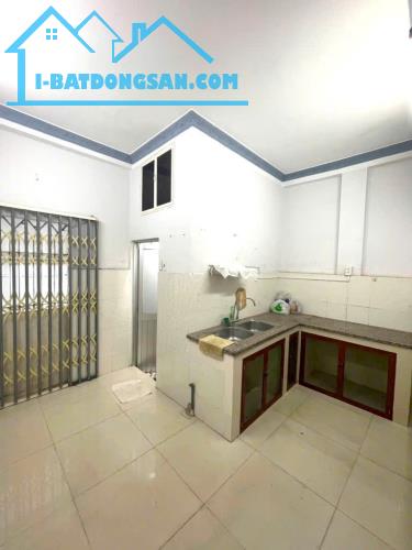 NHÀ ĐẸP GV - GIÁP NGÃ 4 QUANG TRUNG & PHAN HUY ÍCH - HXH SÁT NHÀ - 2 MT TRƯỚC SAU - 40M² - - 3
