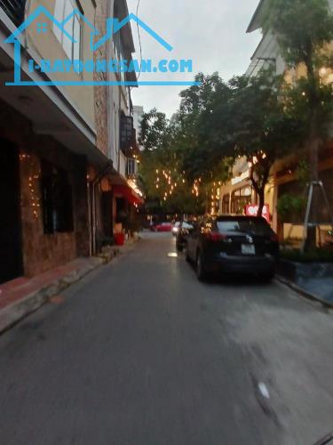Bán nhà liền kề Nguyễn Thị Định, lô góc 2 mặt tiền, vỉa hè kinh doanh, nhỉnh 18 tỷ - 1