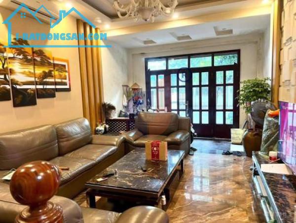 Phân lô Nguyễn Lương Bằng gần hồ điều hòa - 40m2 lô góc - mặt tiền rộng chỉ 5,7 tỷ