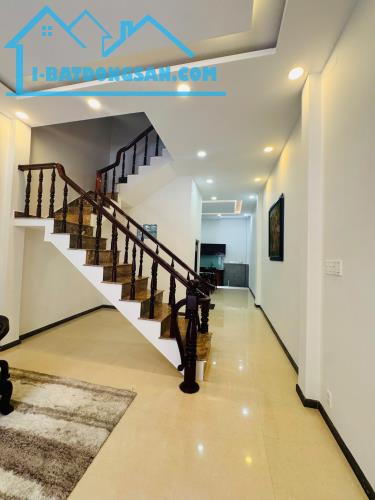Cho Thuê Nhà đẹp Nguyên Căn đường Bắc Sơn cách biển 30m.  làm vp spa... giá chỉ 12 triệu - 2
