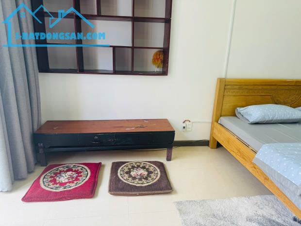 Cho Thuê Nhà đẹp Nguyên Căn đường Bắc Sơn cách biển 30m.  làm vp spa... giá chỉ 12 triệu - 4