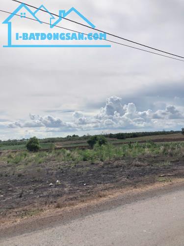 Đất đẹp 2 mặt tiền Suối Rao Châu Đức – sát trường học, khu dân cư hiện hữu – chỉ 2.4 tỷ