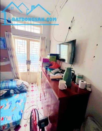 Bán nhà 2 tầng Lê Cơ 48m2 nở hậu xe hơi tới nhà, chỉ hơn 3 tỷ xíu
