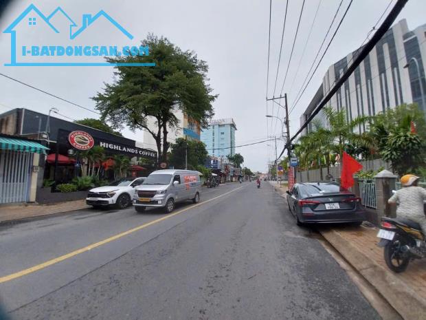 Hóc Môn bán nhà TT thị trấn gần đường Lý Thường Kiệt và các tiện ích giá 3,5ty - 3