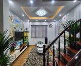BÁN NHÀ 5 TẦNG LÔ GÓC – THỊNH HÀO, ĐỐNG ĐA – 5.3 TỶ  Nhà trong ngõ ba gác, yên tĩnh, dân t