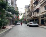 SIÊU PHẨM KIM GIANG - HOÀNG MAI- 4 TẦNG 1 TUM + 2 THOÁNG - BAO QUANH LÀ 3 KHU ĐÔ THỊ LỚN