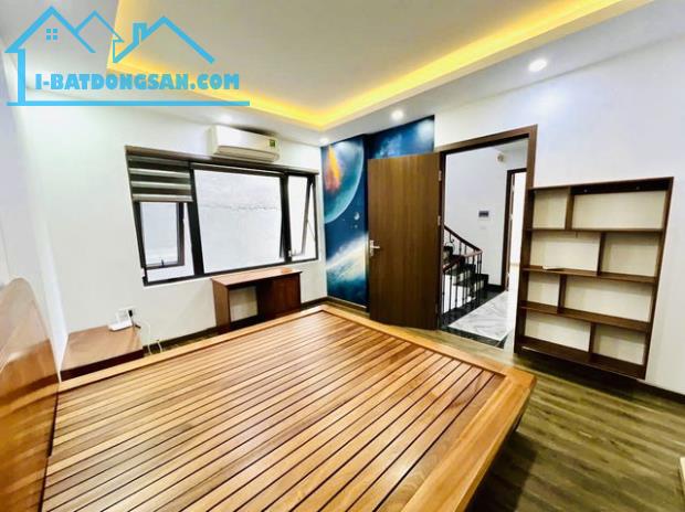 Siêu Phẩm Đội Cấn - 42m² x 5 Tầng - Mặt tiền khủng 9m – Nhà Đẹp Gần Phố - Giá 9.5 Tỷ - 2