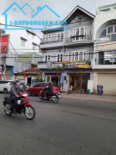 CẦN BÁN KHÁCH SẠN ĐẸP - GIÁ TỐT - Vị Trí Đẹp Tại Phan Đình Phùng, P2, TP Đà Lạt