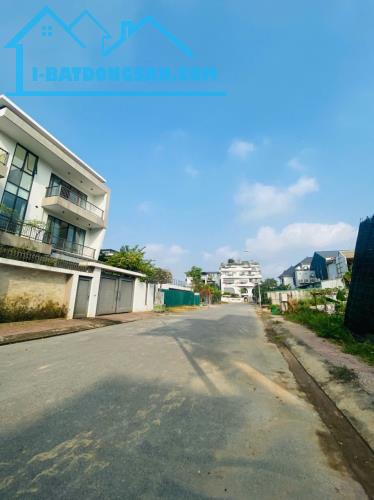 Bán Lô Đất Biệt Thự VIP Cạnh Góc: 440m², Mặt Tiền 20m, Sát Dê Tây Nguyên - 1