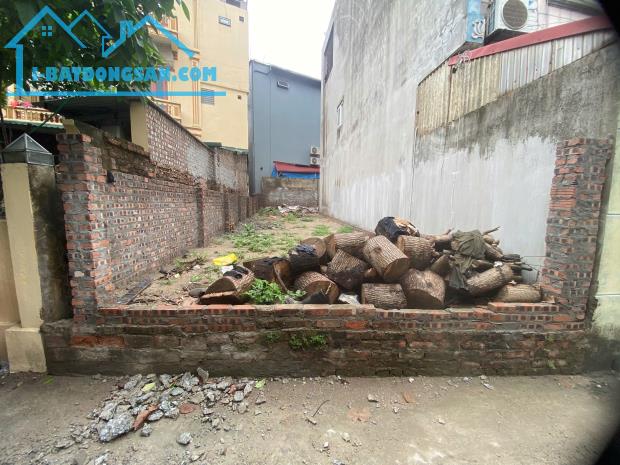 Đón sóng Vin Cổ Loa và cầu Tứ Liên, bán 70m Đông Hội  đường thông 4,5m. Lh 0981568317 - 2