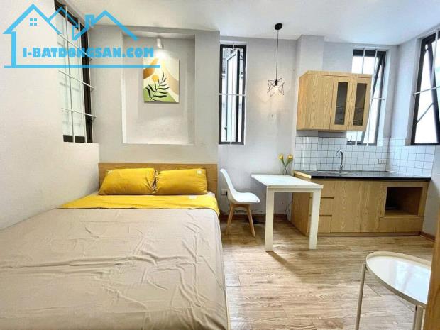 Bán tòa CCMN dòng tiền 100tr/ tháng Giáp Nhất sát Royal City 8T 86m 22 phòng đủ nội thất - 1