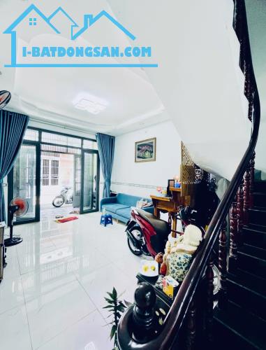 Bán nhà Nguyễn Cửu Vân, P.17 ,HXH , 79m2,3 tầng, 5x15m, không QH - 1