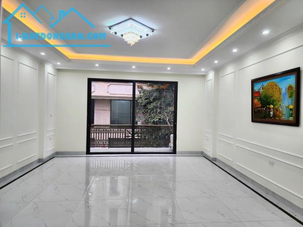 Cực hiếm! Phân lô, vỉa hè, oto tránh, KD, Hoàng Đạo Thành, Thanh Xuân, 65m2, nhỉnh 17 tỷ.,